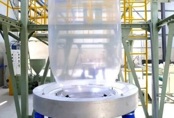 ��Ĥ�C(j��)��Ҋ���}